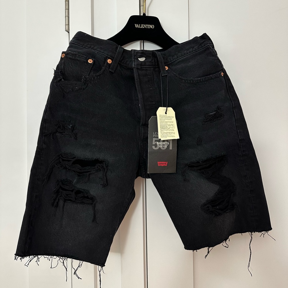 Levi’s denim shorts size XS-S BRAND NEW